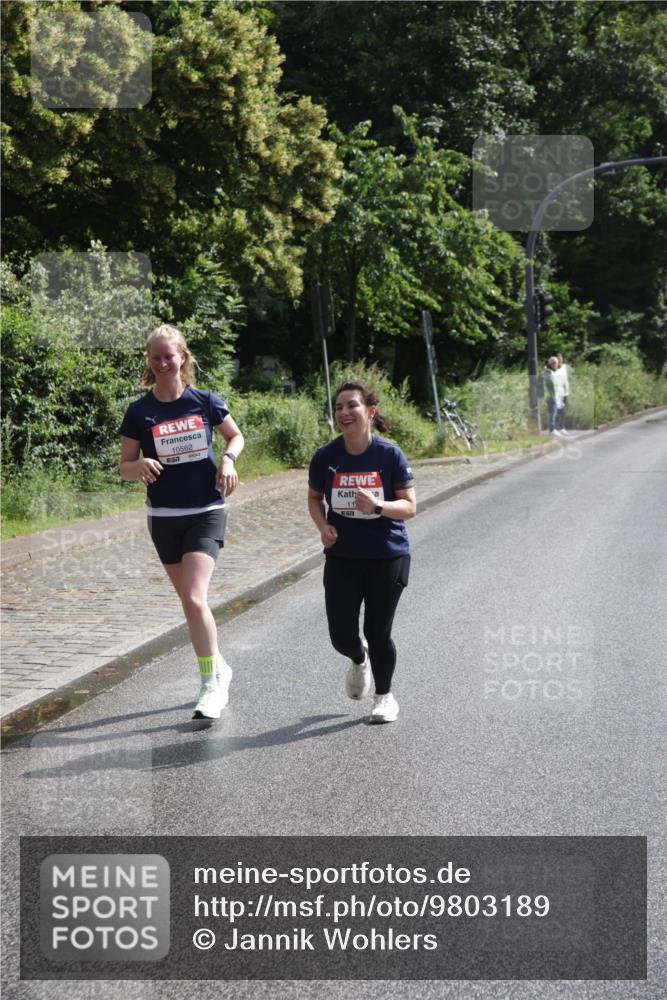 14.06.2026 - REWE Women's Run Jannik Wohlers http://msf.ph/oto/9803189 14.06.2026 10:18:23 Laufen 10562, 11 meine-sportfotos.de