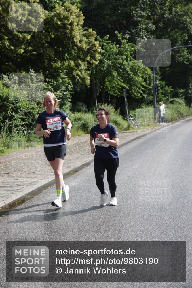 14.06.2026 - REWE Women's Run Jannik Wohlers http://msf.ph/oto/9803190 14.06.2026 10:18:23 Laufen 10562, 7, 1123 meine-sportfotos.de