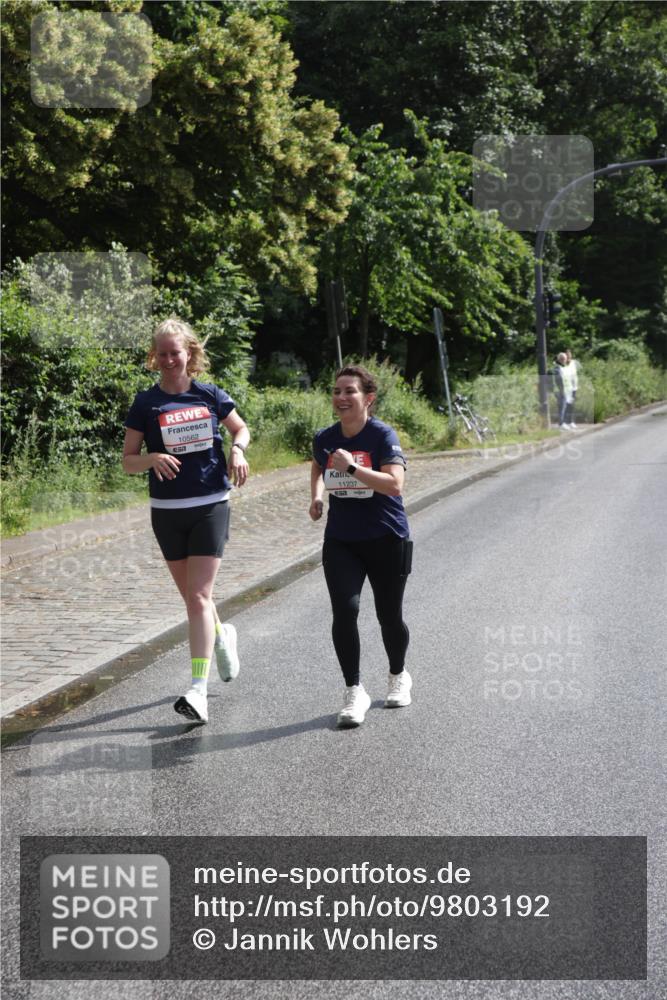 14.06.2026 - REWE Women's Run Jannik Wohlers http://msf.ph/oto/9803192 14.06.2026 10:18:23 Laufen 10562, 11237 meine-sportfotos.de