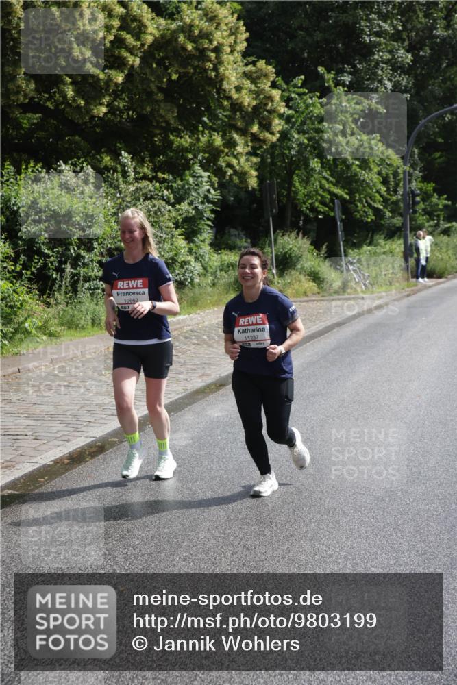 14.06.2026 - REWE Women's Run Jannik Wohlers http://msf.ph/oto/9803199 14.06.2026 10:18:23 Laufen 10562, 11237, 557 meine-sportfotos.de