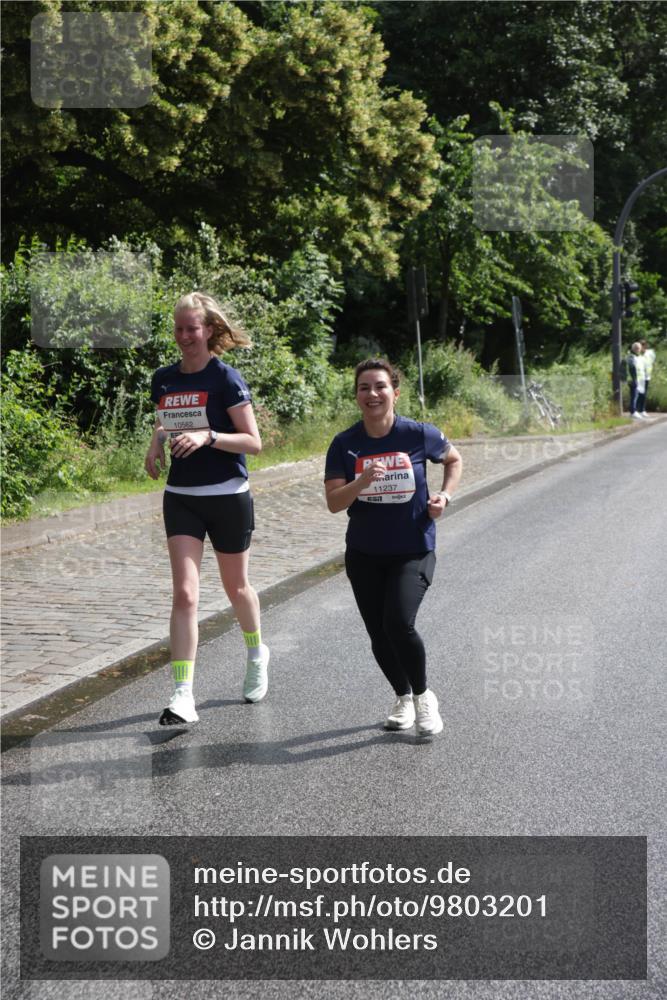 14.06.2026 - REWE Women's Run Jannik Wohlers http://msf.ph/oto/9803201 14.06.2026 10:18:23 Laufen 10562, 11237 meine-sportfotos.de