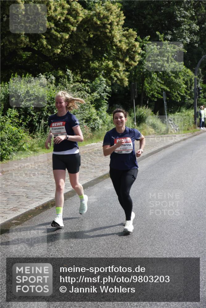 14.06.2026 - REWE Women's Run Jannik Wohlers http://msf.ph/oto/9803203 14.06.2026 10:18:23 Laufen 10562, 11237 meine-sportfotos.de