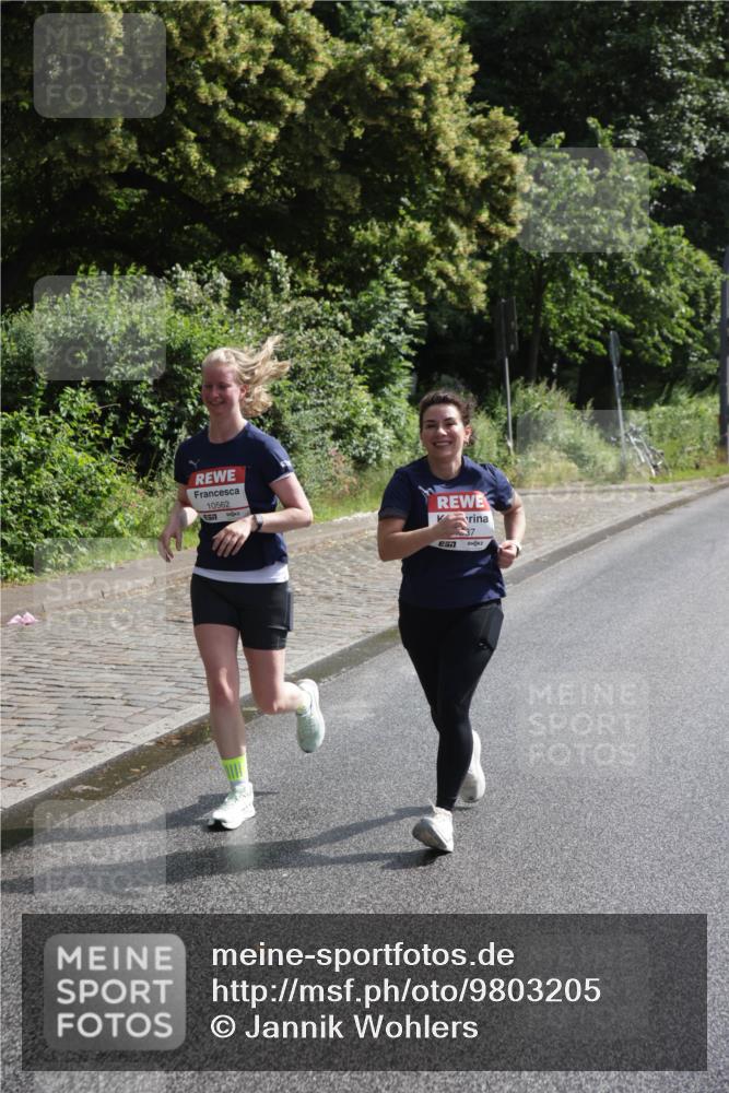 14.06.2026 - REWE Women's Run Jannik Wohlers http://msf.ph/oto/9803205 14.06.2026 10:18:23 Laufen 10562, 7, 37, 51 meine-sportfotos.de