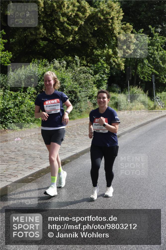 14.06.2026 - REWE Women's Run Jannik Wohlers http://msf.ph/oto/9803212 14.06.2026 10:18:23 Laufen 10562, 7, 11237 meine-sportfotos.de