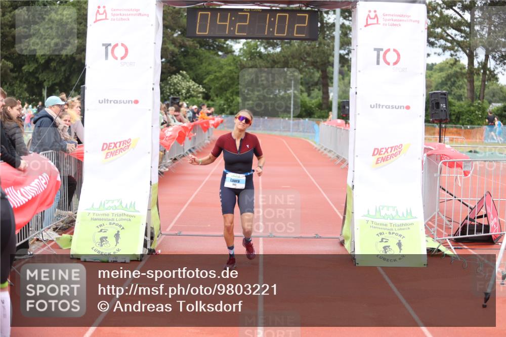 14.06.2026 - 7 Türme Triathlon Andreas Tolksdorf http://msf.ph/oto/9803221 14.06.2026 15:21:01 Ziel 995 meine-sportfotos.de