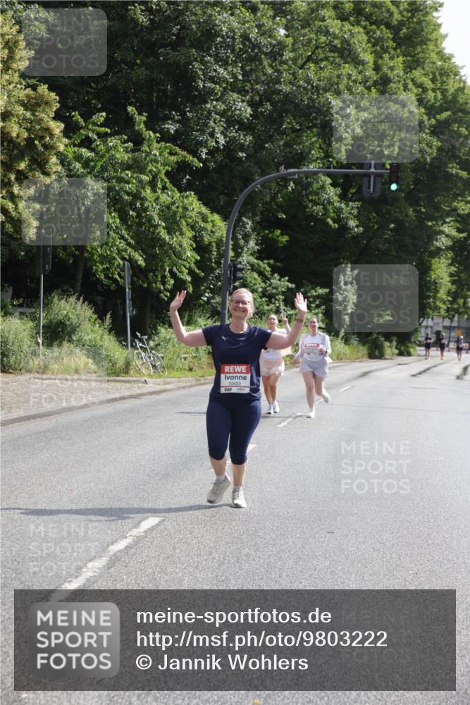 14.06.2026 - REWE Women's Run Jannik Wohlers http://msf.ph/oto/9803222 14.06.2026 10:18:55 Laufen 10459, 57 meine-sportfotos.de