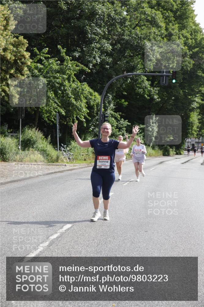 14.06.2026 - REWE Women's Run Jannik Wohlers http://msf.ph/oto/9803223 14.06.2026 10:18:55 Laufen 10459 meine-sportfotos.de