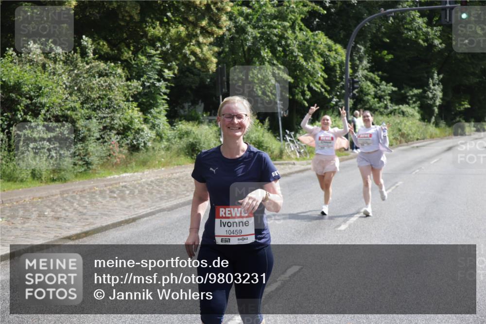 14.06.2026 - REWE Women's Run Jannik Wohlers http://msf.ph/oto/9803231 14.06.2026 10:18:57 Laufen 10459 meine-sportfotos.de