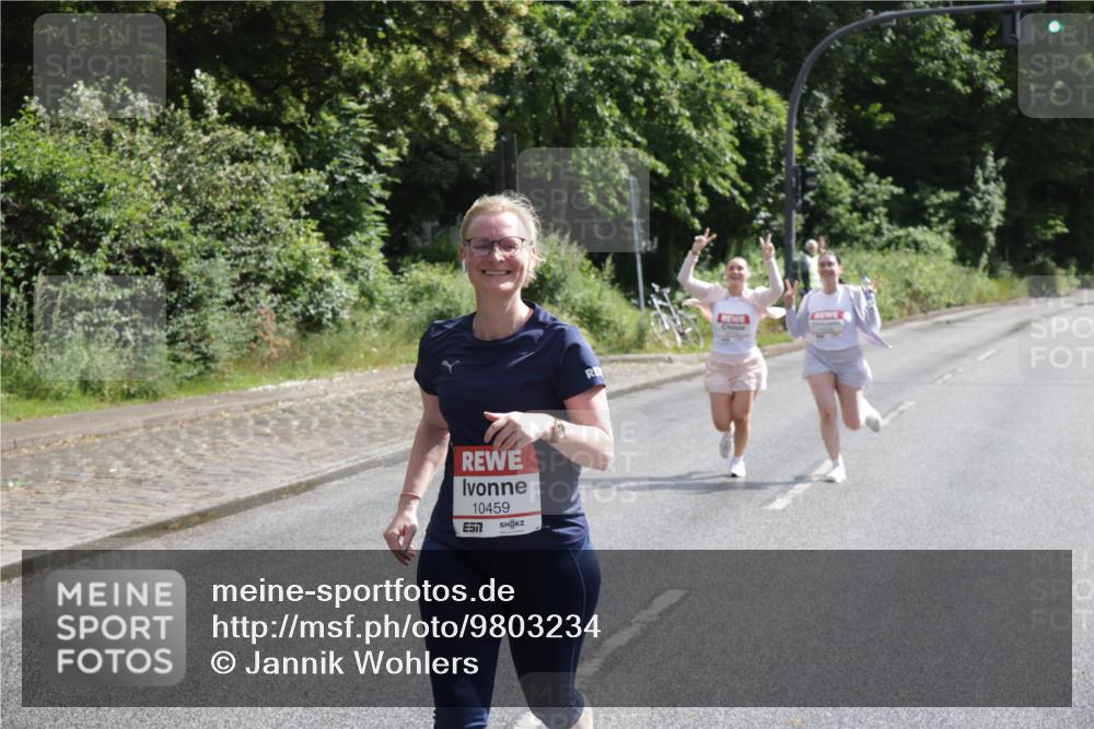 14.06.2026 - REWE Women's Run Jannik Wohlers http://msf.ph/oto/9803234 14.06.2026 10:18:57 Laufen 10459 meine-sportfotos.de