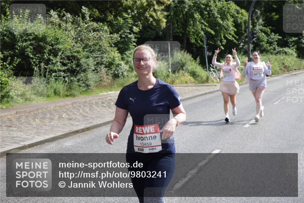 14.06.2026 - REWE Women's Run Jannik Wohlers http://msf.ph/oto/9803241 14.06.2026 10:18:57 Laufen 10459 meine-sportfotos.de