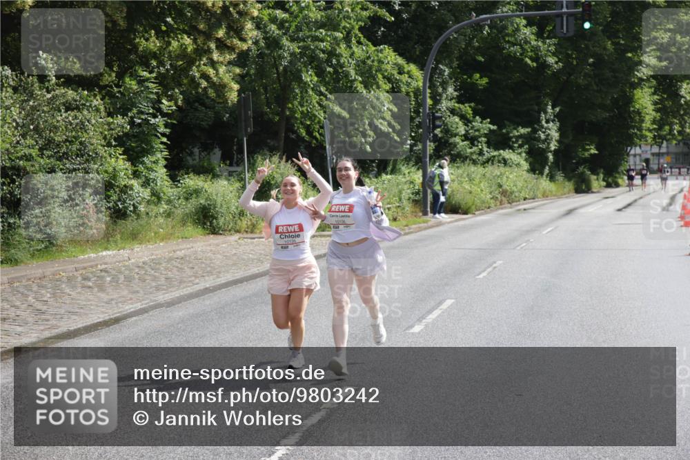 14.06.2026 - REWE Women's Run Jannik Wohlers http://msf.ph/oto/9803242 14.06.2026 10:18:59 Laufen 10136, 10135 meine-sportfotos.de