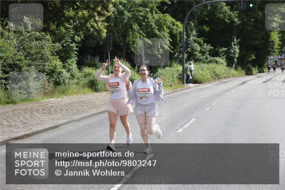 14.06.2026 - REWE Women's Run Jannik Wohlers http://msf.ph/oto/9803247 14.06.2026 10:18:59 Laufen 10135, 10136 meine-sportfotos.de