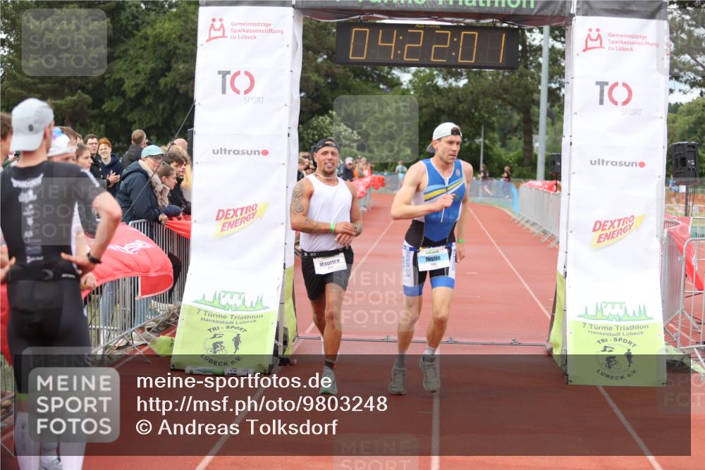 14.06.2026 - 7 Türme Triathlon Andreas Tolksdorf http://msf.ph/oto/9803248 14.06.2026 15:21:59 Ziel 890, 1102 meine-sportfotos.de