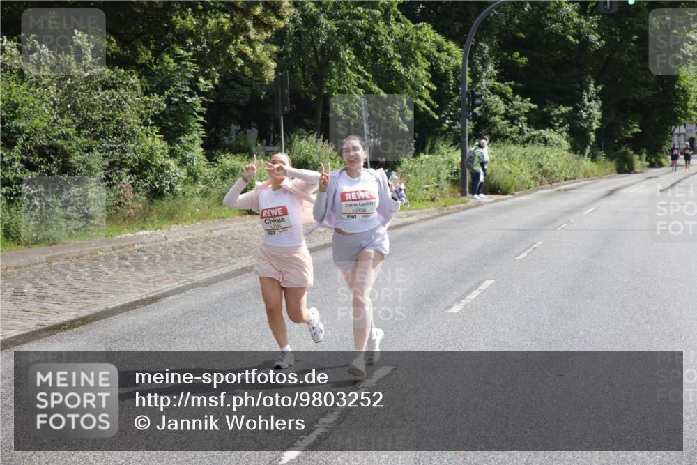 14.06.2026 - REWE Women's Run Jannik Wohlers http://msf.ph/oto/9803252 14.06.2026 10:18:59 Laufen 10135, 10136 meine-sportfotos.de