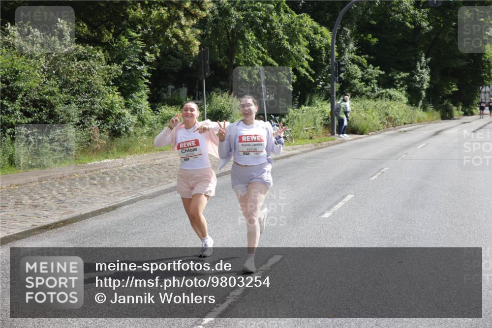 14.06.2026 - REWE Women's Run Jannik Wohlers http://msf.ph/oto/9803254 14.06.2026 10:18:59 Laufen 10135, 10136, 7 meine-sportfotos.de