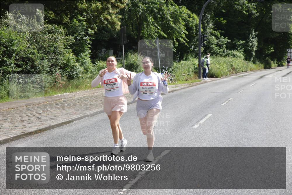 14.06.2026 - REWE Women's Run Jannik Wohlers http://msf.ph/oto/9803256 14.06.2026 10:18:59 Laufen 10135, 10136, 7 meine-sportfotos.de