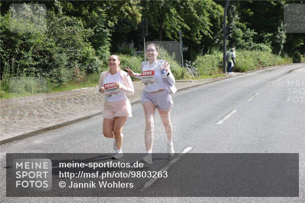 14.06.2026 - REWE Women's Run Jannik Wohlers http://msf.ph/oto/9803263 14.06.2026 10:18:59 Laufen 10135, 10136 meine-sportfotos.de