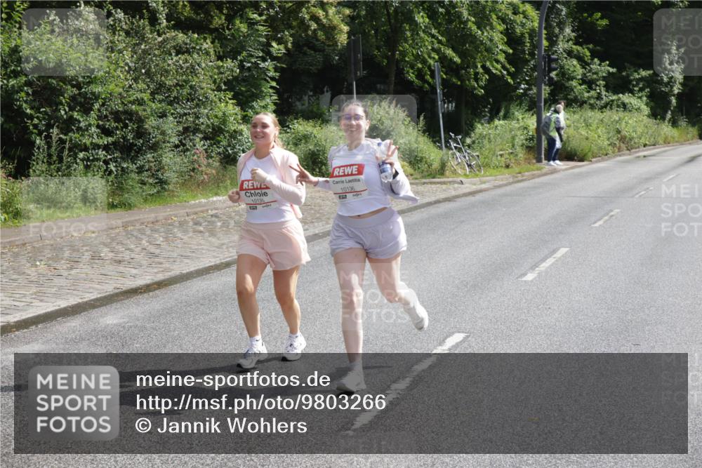 14.06.2026 - REWE Women's Run Jannik Wohlers http://msf.ph/oto/9803266 14.06.2026 10:18:59 Laufen 10135, 10136, 57 meine-sportfotos.de