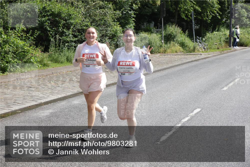 14.06.2026 - REWE Women's Run Jannik Wohlers http://msf.ph/oto/9803281 14.06.2026 10:19:00 Laufen 10135, 657, 10136 meine-sportfotos.de