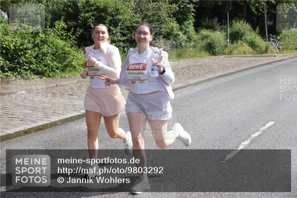 14.06.2026 - REWE Women's Run Jannik Wohlers http://msf.ph/oto/9803292 14.06.2026 10:19:00 Laufen 10135, 517, 10136 meine-sportfotos.de