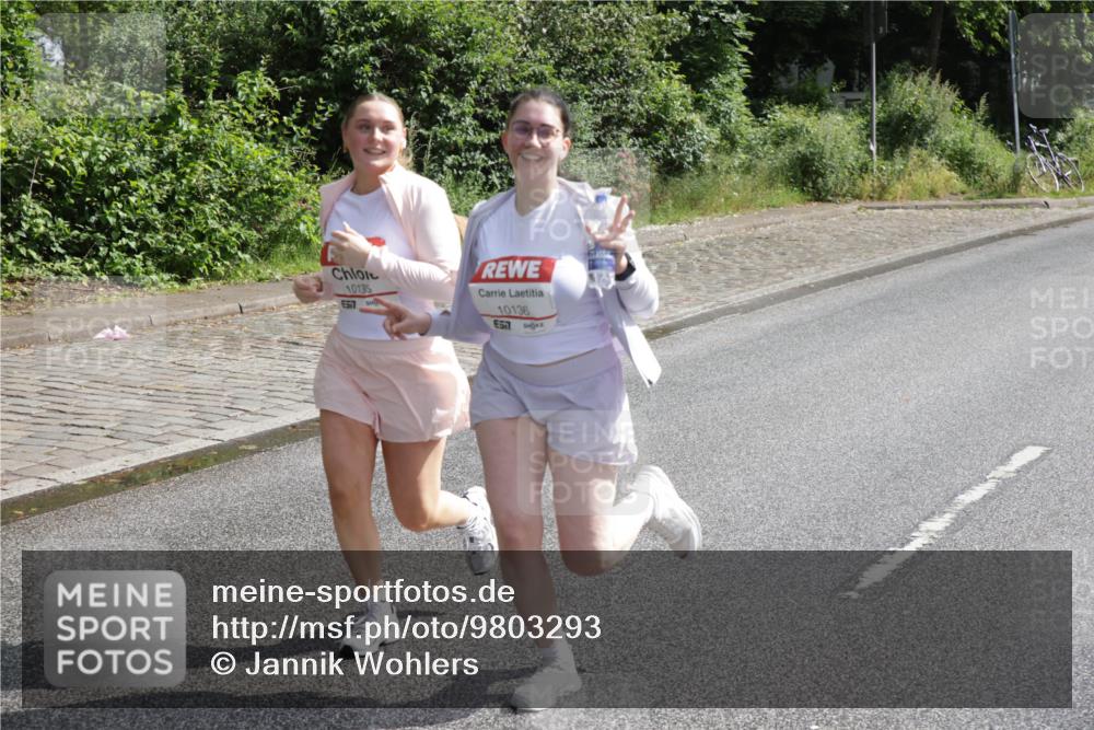 14.06.2026 - REWE Women's Run Jannik Wohlers http://msf.ph/oto/9803293 14.06.2026 10:19:00 Laufen 10135, 657, 10136 meine-sportfotos.de