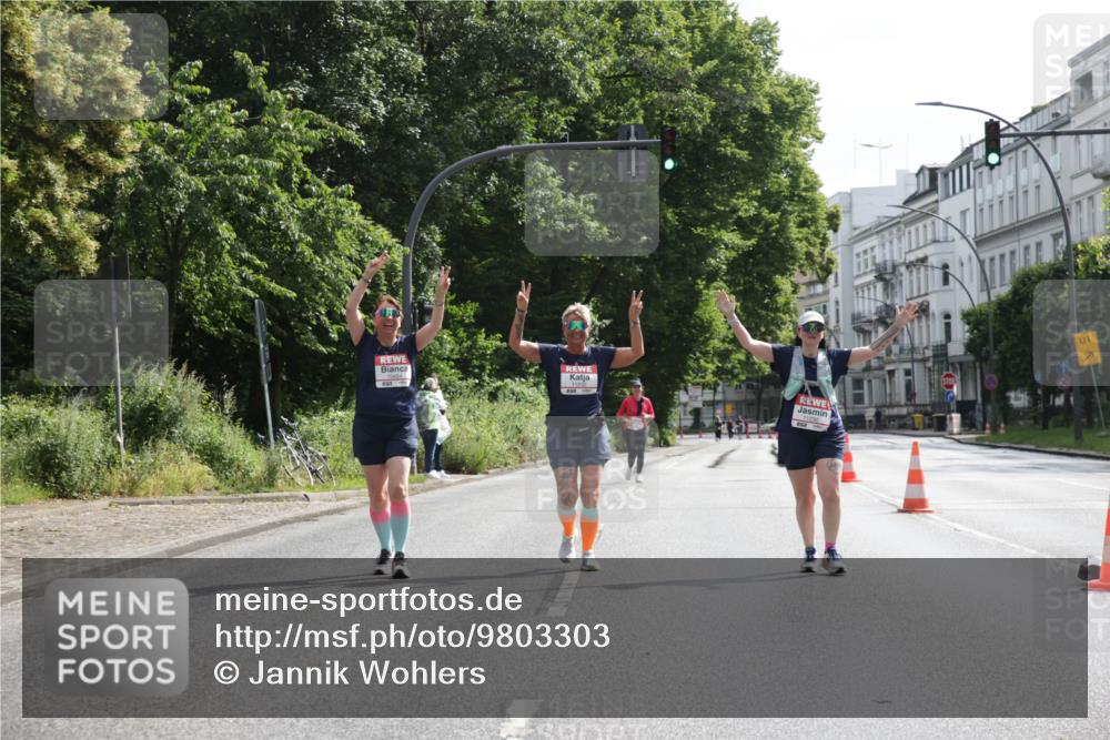 14.06.2026 - REWE Women's Run Jannik Wohlers http://msf.ph/oto/9803303 14.06.2026 10:19:32 Laufen 11230, 1 meine-sportfotos.de