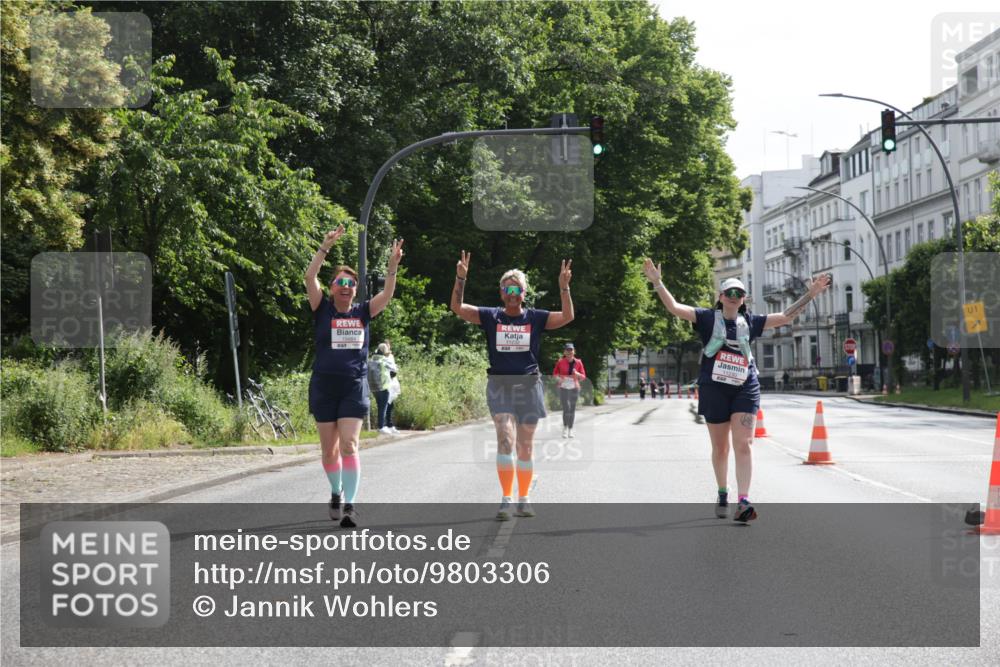 14.06.2026 - REWE Women's Run Jannik Wohlers http://msf.ph/oto/9803306 14.06.2026 10:19:32 Laufen 11230, 1 meine-sportfotos.de