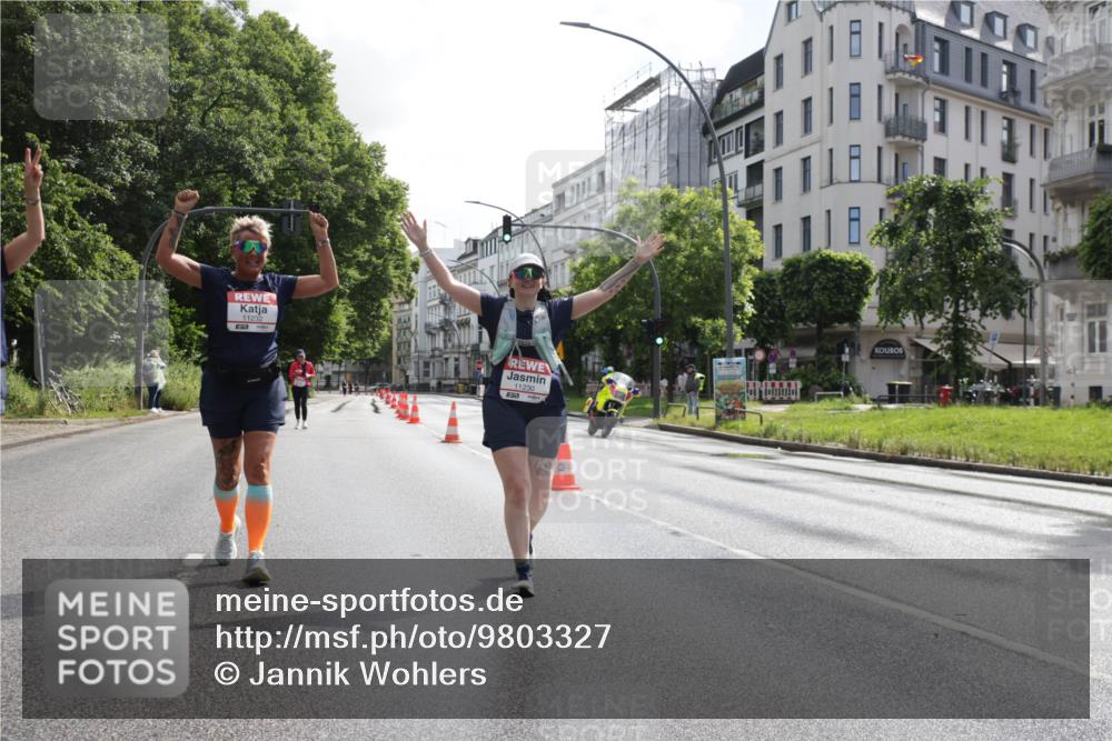 14.06.2026 - REWE Women's Run Jannik Wohlers http://msf.ph/oto/9803327 14.06.2026 10:19:35 Laufen 11232, 11230 meine-sportfotos.de