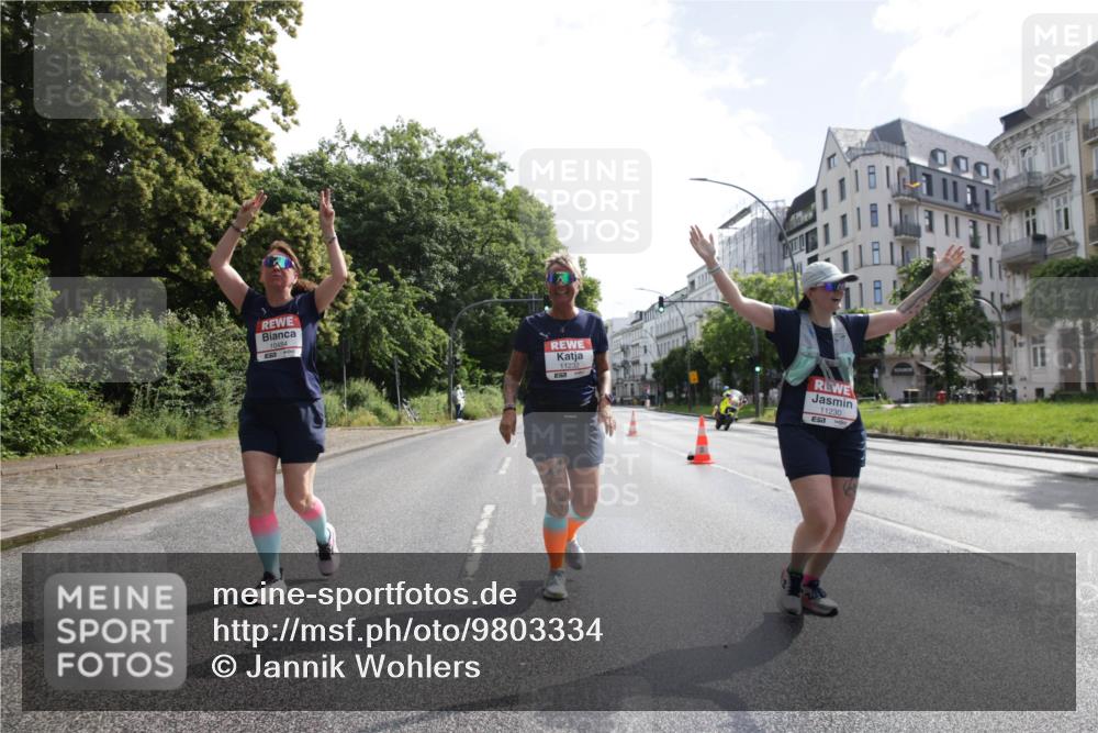 14.06.2026 - REWE Women's Run Jannik Wohlers http://msf.ph/oto/9803334 14.06.2026 10:19:37 Laufen 10484, 11232, 11230 meine-sportfotos.de