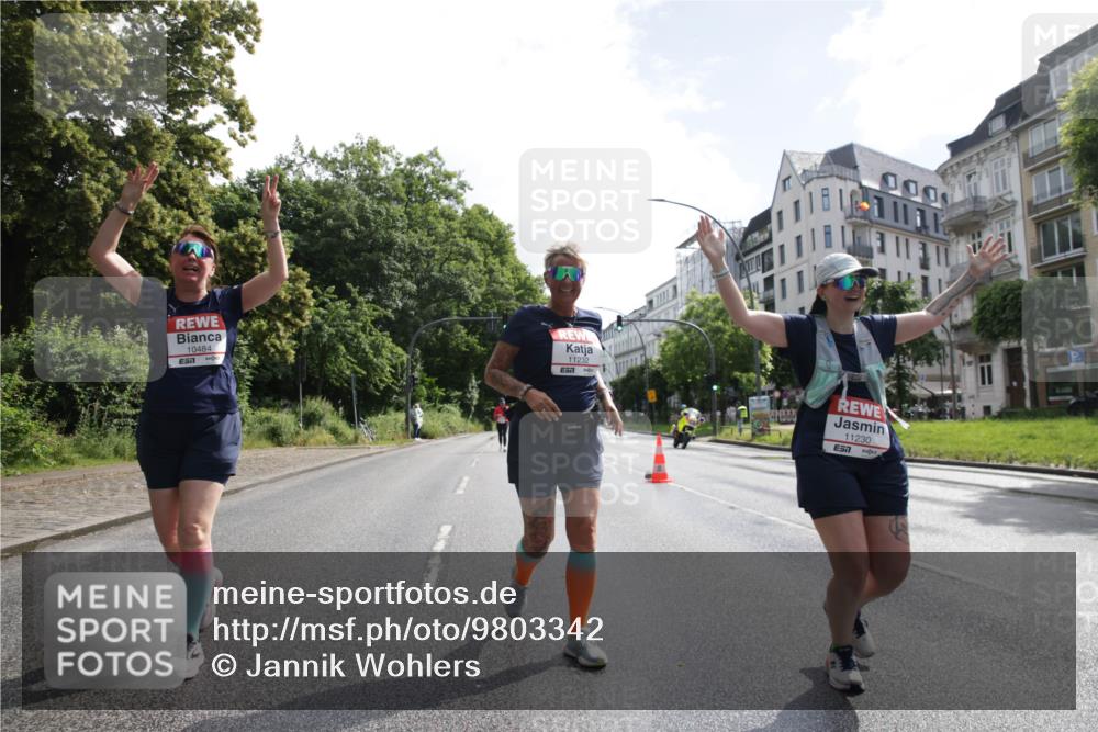 14.06.2026 - REWE Women's Run Jannik Wohlers http://msf.ph/oto/9803342 14.06.2026 10:19:37 Laufen 10484, 11232, 11230, 7 meine-sportfotos.de