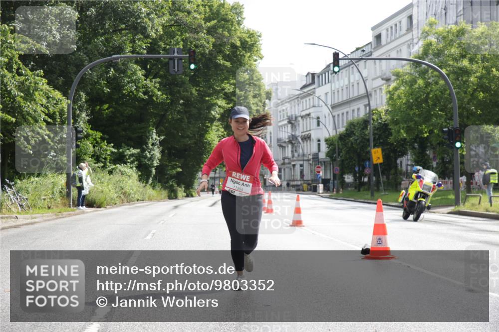 14.06.2026 - REWE Women's Run Jannik Wohlers http://msf.ph/oto/9803352 14.06.2026 10:19:44 Laufen 11364, 01 meine-sportfotos.de