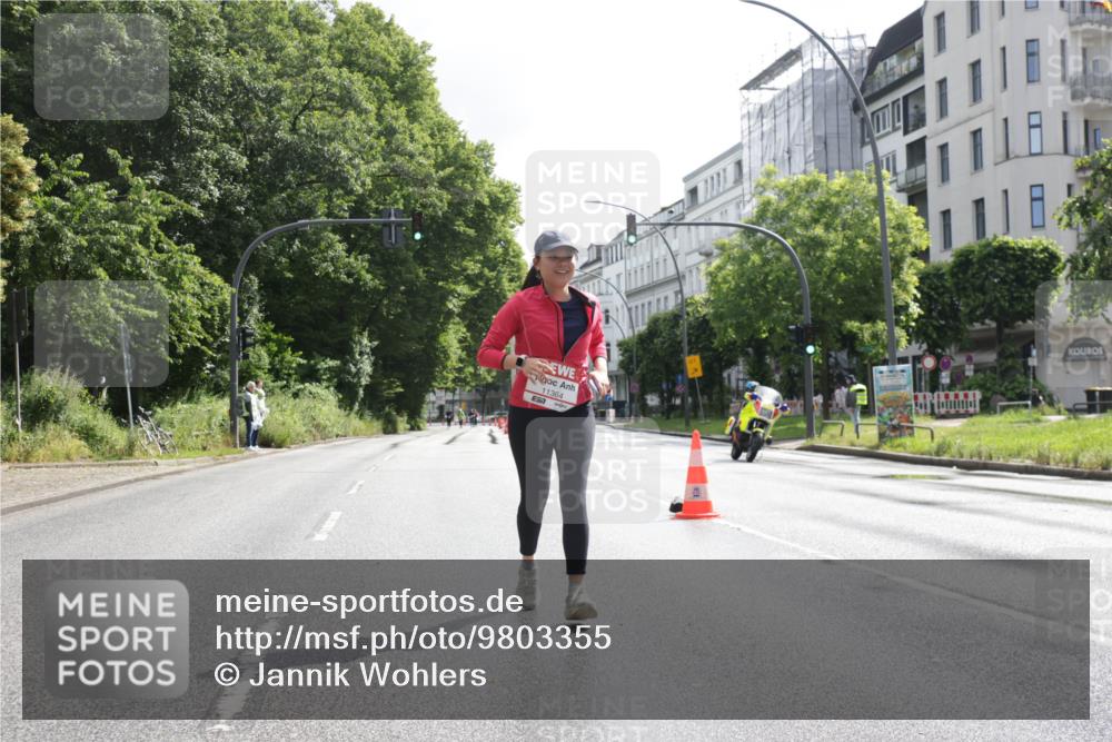 14.06.2026 - REWE Women's Run Jannik Wohlers http://msf.ph/oto/9803355 14.06.2026 10:19:45 Laufen 2, 436, 11364, 7 meine-sportfotos.de
