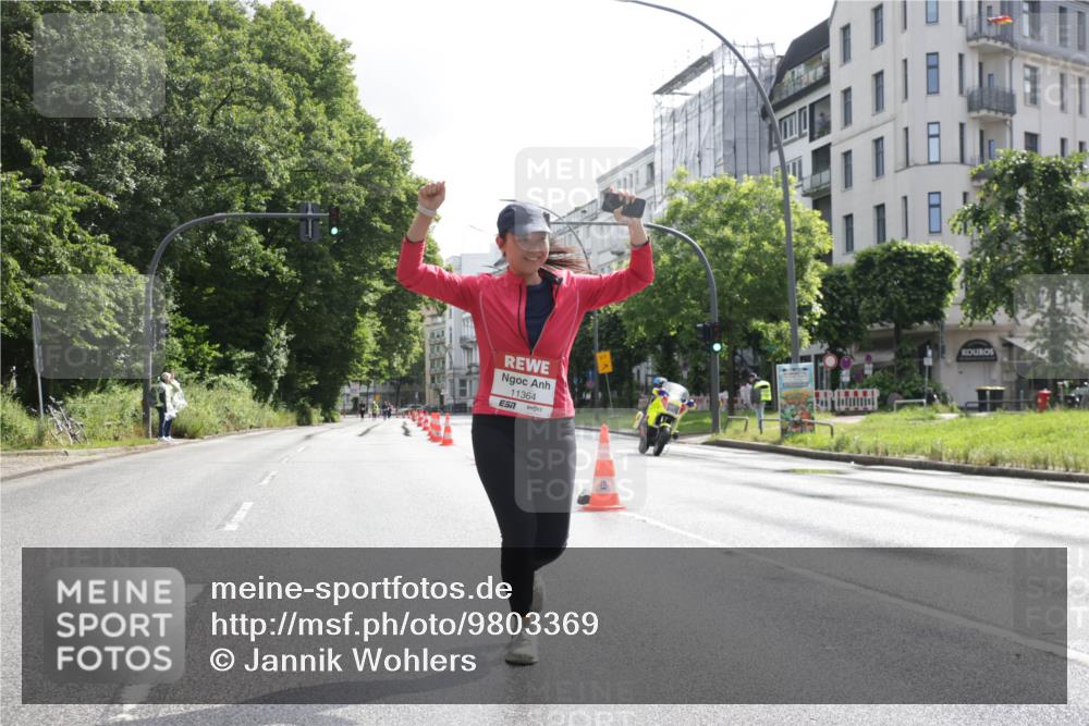 14.06.2026 - REWE Women's Run Jannik Wohlers http://msf.ph/oto/9803369 14.06.2026 10:19:45 Laufen 11364, 7 meine-sportfotos.de