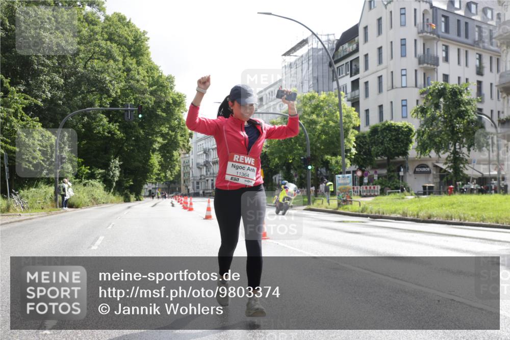 14.06.2026 - REWE Women's Run Jannik Wohlers http://msf.ph/oto/9803374 14.06.2026 10:19:46 Laufen 11364, 7 meine-sportfotos.de