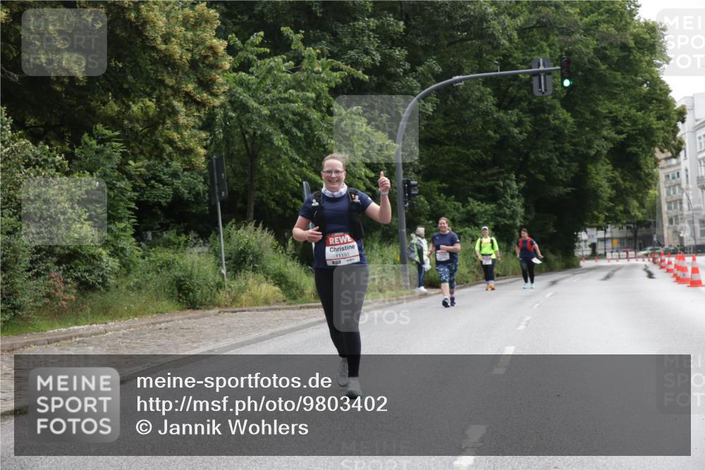 14.06.2026 - REWE Women's Run Jannik Wohlers http://msf.ph/oto/9803402 14.06.2026 10:20:34 Laufen 11193 meine-sportfotos.de