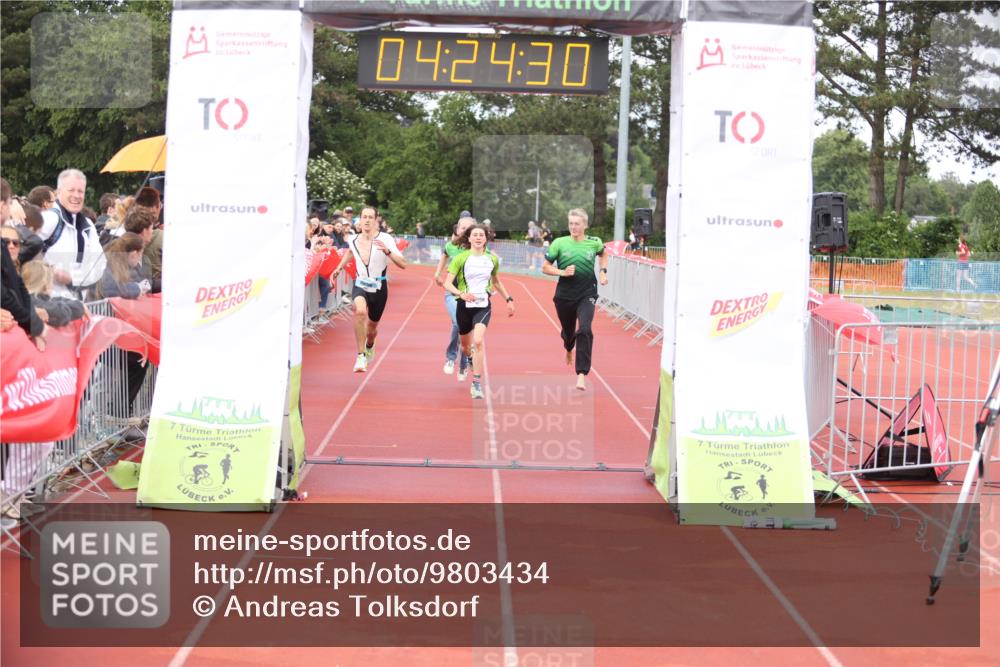 14.06.2026 - 7 Türme Triathlon Andreas Tolksdorf http://msf.ph/oto/9803434 14.06.2026 15:24:28 Ziel 661, 897, 1151 meine-sportfotos.de