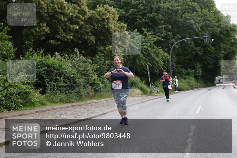 14.06.2026 - REWE Women's Run Jannik Wohlers http://msf.ph/oto/9803448 14.06.2026 10:20:43 Laufen 11190 meine-sportfotos.de