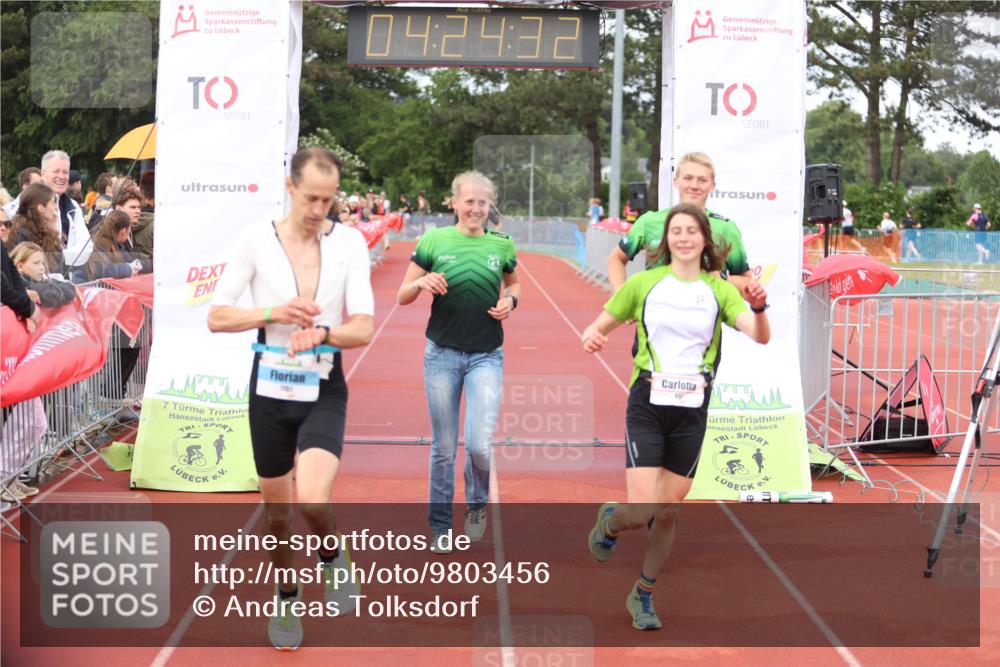 14.06.2026 - 7 Türme Triathlon Andreas Tolksdorf http://msf.ph/oto/9803456 14.06.2026 15:24:30 Ziel 661, 897, 1151 meine-sportfotos.de