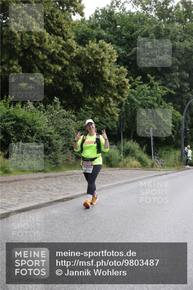 14.06.2026 - REWE Women's Run Jannik Wohlers http://msf.ph/oto/9803487 14.06.2026 10:20:50 Laufen 10100 meine-sportfotos.de