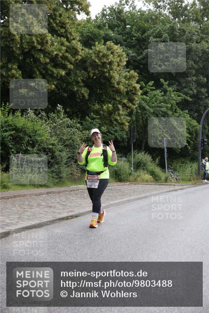 14.06.2026 - REWE Women's Run Jannik Wohlers http://msf.ph/oto/9803488 14.06.2026 10:20:50 Laufen  meine-sportfotos.de
