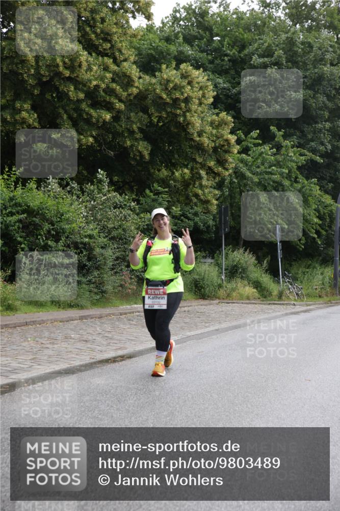 14.06.2026 - REWE Women's Run Jannik Wohlers http://msf.ph/oto/9803489 14.06.2026 10:20:50 Laufen 10100 meine-sportfotos.de