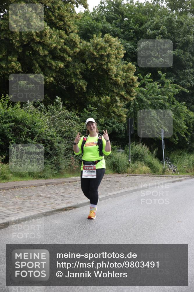 14.06.2026 - REWE Women's Run Jannik Wohlers http://msf.ph/oto/9803491 14.06.2026 10:20:50 Laufen 10100 meine-sportfotos.de