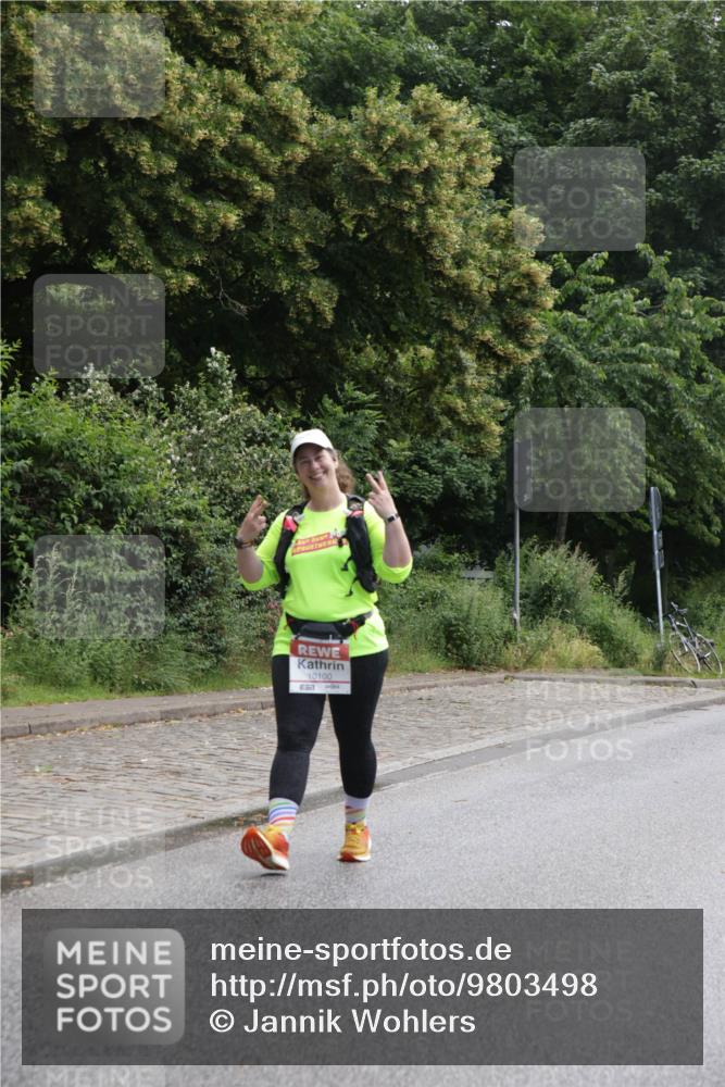 14.06.2026 - REWE Women's Run Jannik Wohlers http://msf.ph/oto/9803498 14.06.2026 10:20:50 Laufen 10100, 51 meine-sportfotos.de