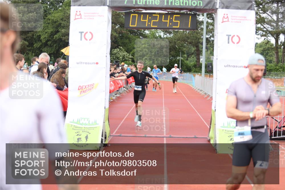 14.06.2026 - 7 Türme Triathlon Andreas Tolksdorf http://msf.ph/oto/9803508 14.06.2026 15:24:50 Ziel 873, 950, 959, 1019, 1026 meine-sportfotos.de