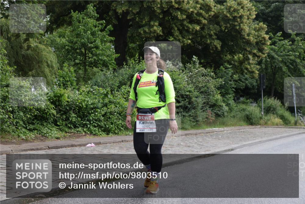 14.06.2026 - REWE Women's Run Jannik Wohlers http://msf.ph/oto/9803510 14.06.2026 10:20:52 Laufen 10100, 7 meine-sportfotos.de