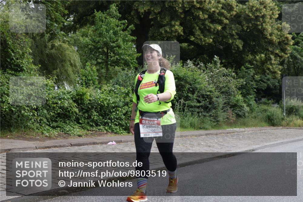14.06.2026 - REWE Women's Run Jannik Wohlers http://msf.ph/oto/9803519 14.06.2026 10:20:52 Laufen 10100 meine-sportfotos.de