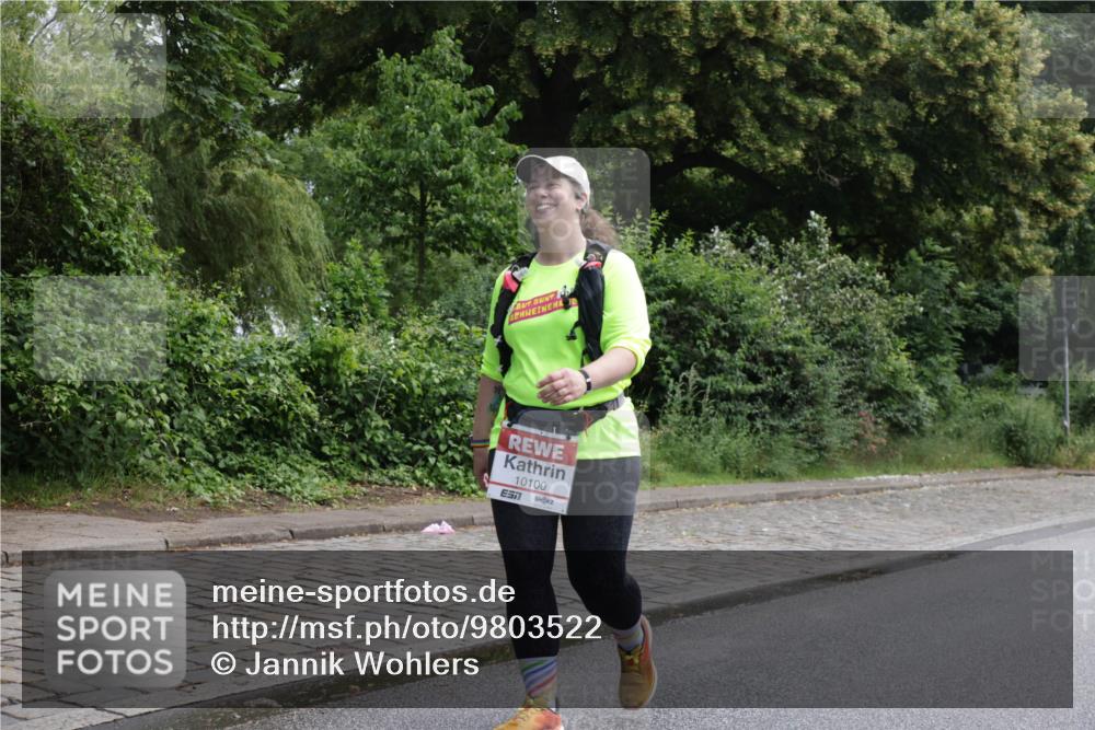 14.06.2026 - REWE Women's Run Jannik Wohlers http://msf.ph/oto/9803522 14.06.2026 10:20:52 Laufen 10100 meine-sportfotos.de