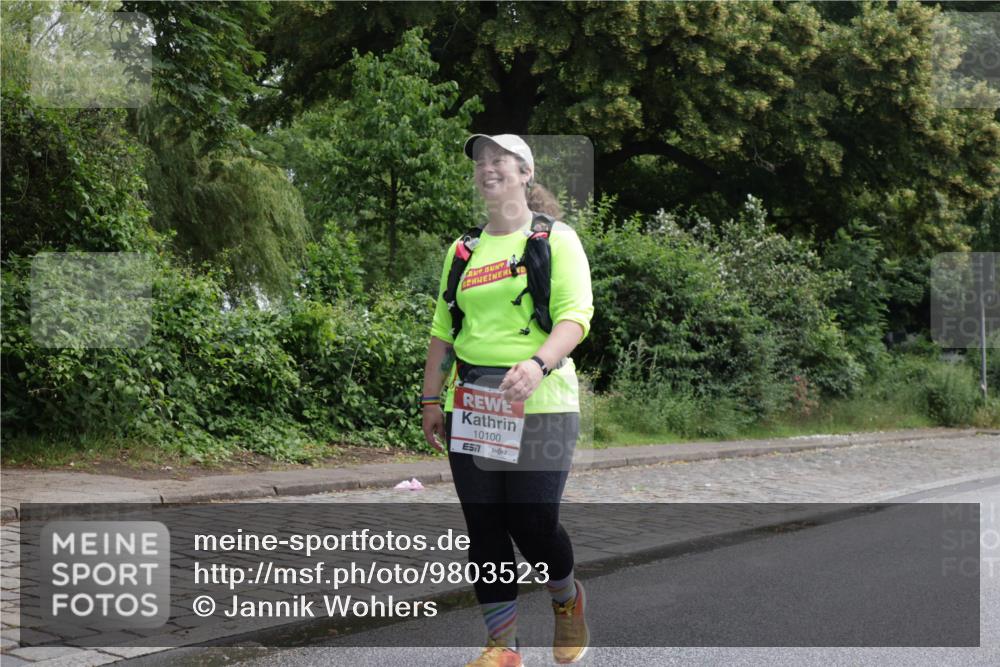 14.06.2026 - REWE Women's Run Jannik Wohlers http://msf.ph/oto/9803523 14.06.2026 10:20:52 Laufen 10100 meine-sportfotos.de