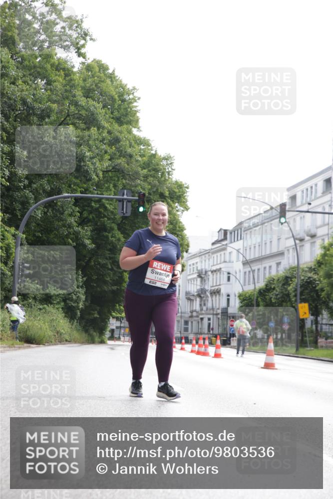 14.06.2026 - REWE Women's Run Jannik Wohlers http://msf.ph/oto/9803536 14.06.2026 10:22:09 Laufen 11464 meine-sportfotos.de