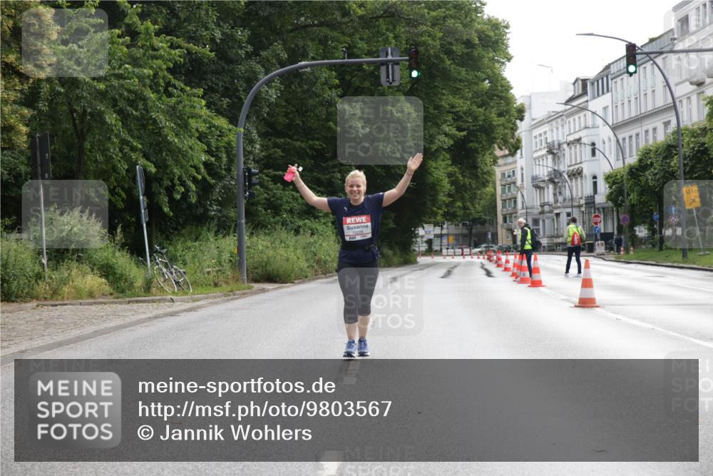 14.06.2026 - REWE Women's Run Jannik Wohlers http://msf.ph/oto/9803567 14.06.2026 10:23:02 Laufen 1 meine-sportfotos.de